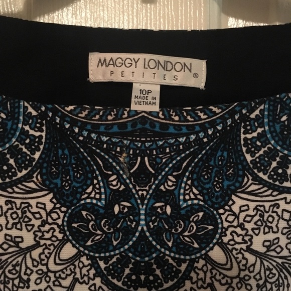 Business Dress - Picture 2 of 2